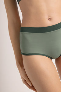 Panty cachetero